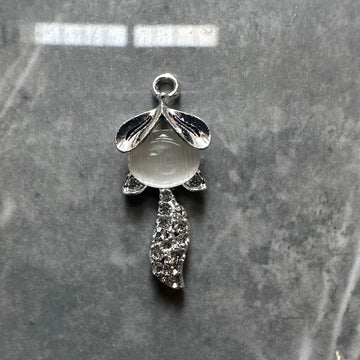 Designer charm Lc-2