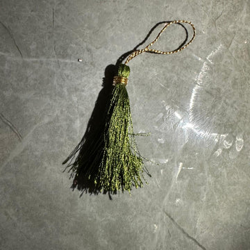 Mehendi green tassel