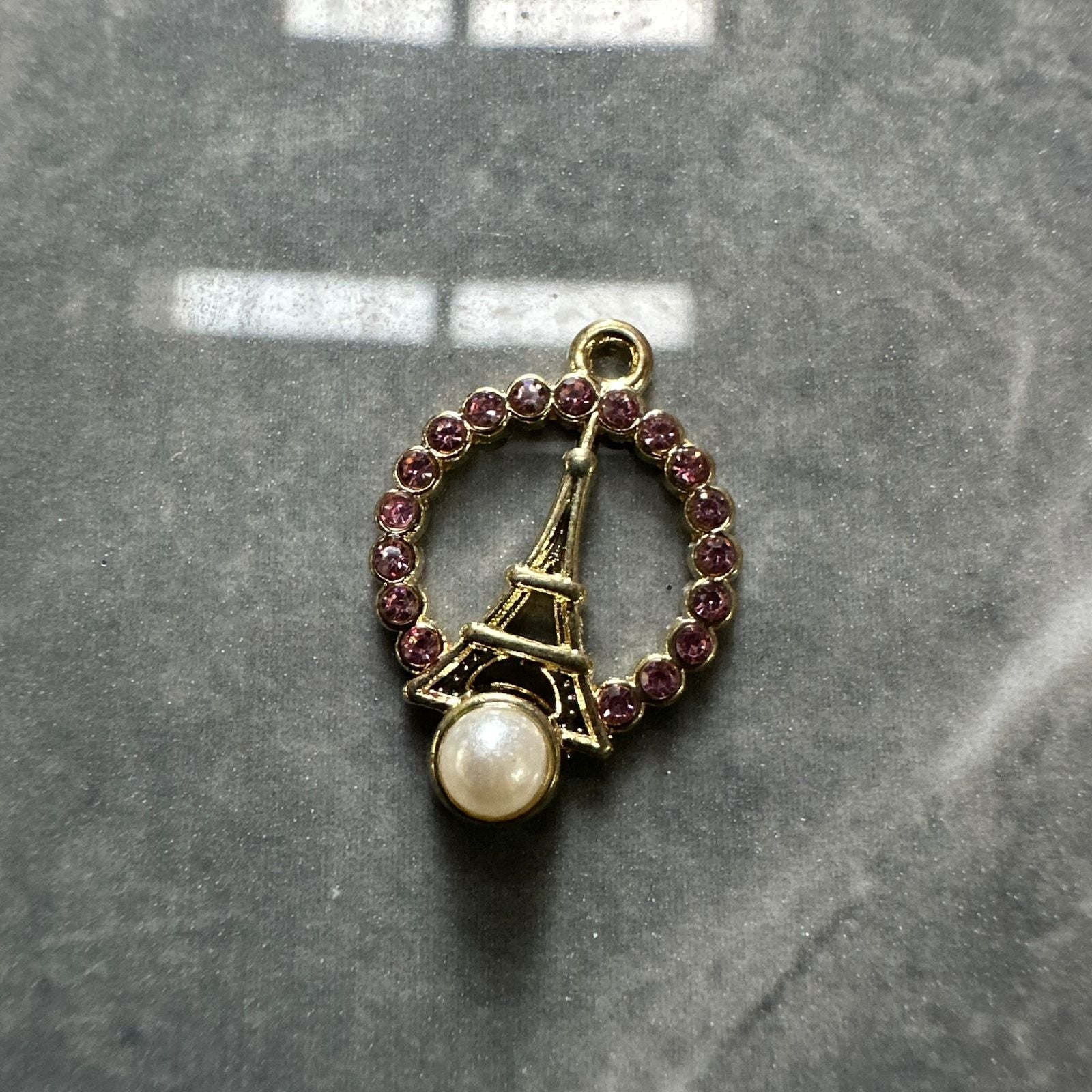 Designer charm Lc-19