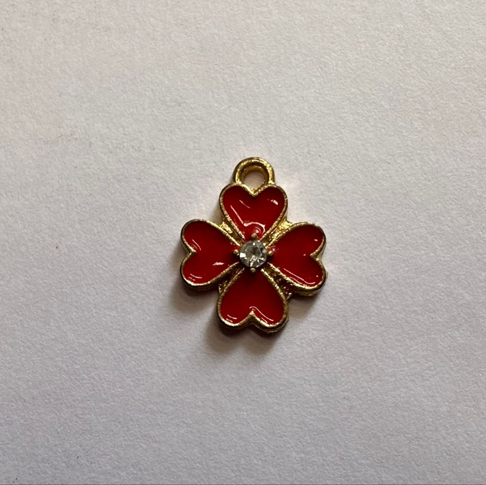 Red flower charm