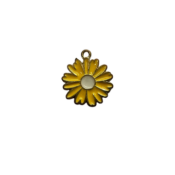 Small yellow daisy charm