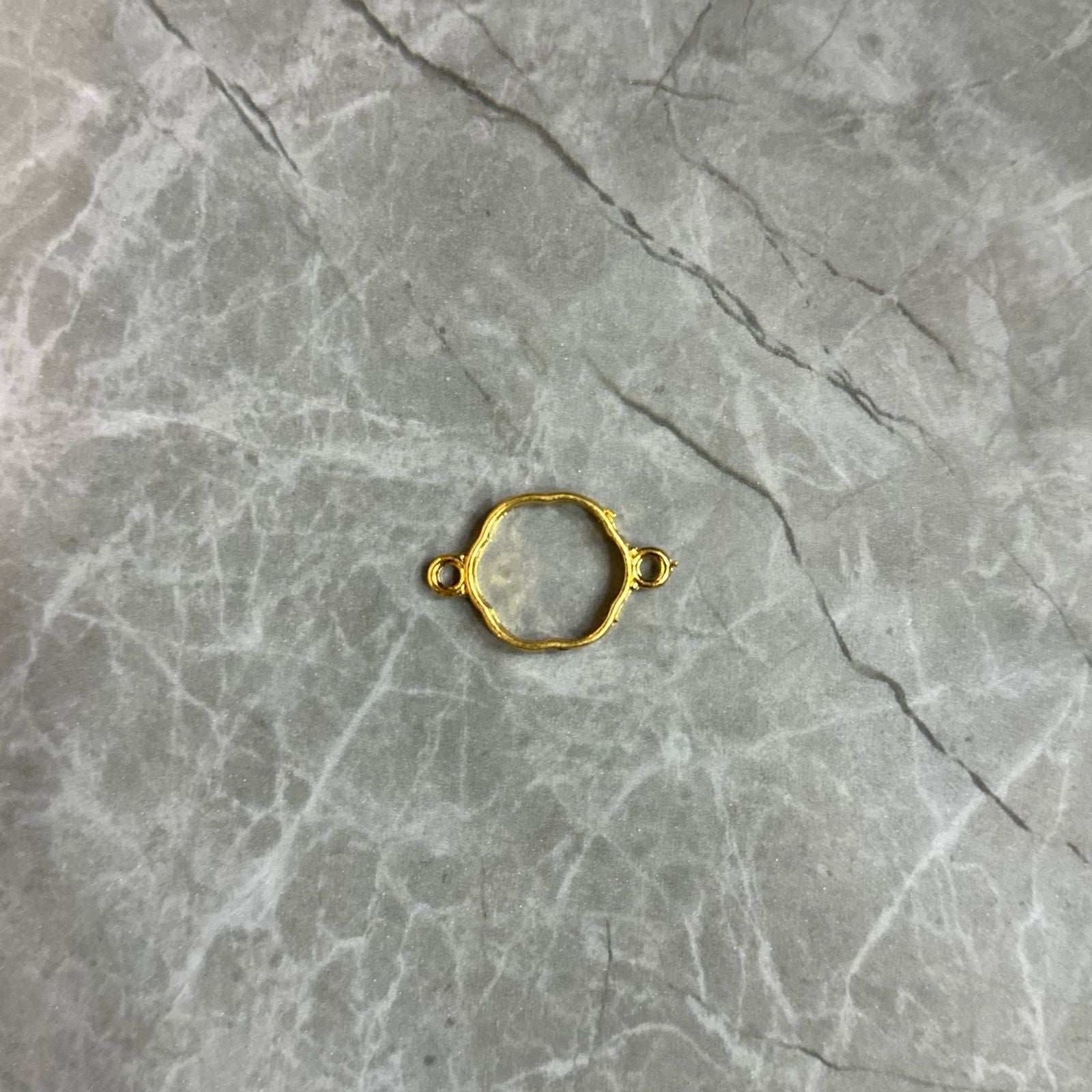 Rakhi bezel uneven round