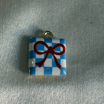 Bow blue charm
