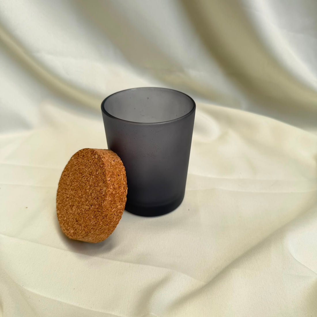 Candle glass jar with cork lid mate