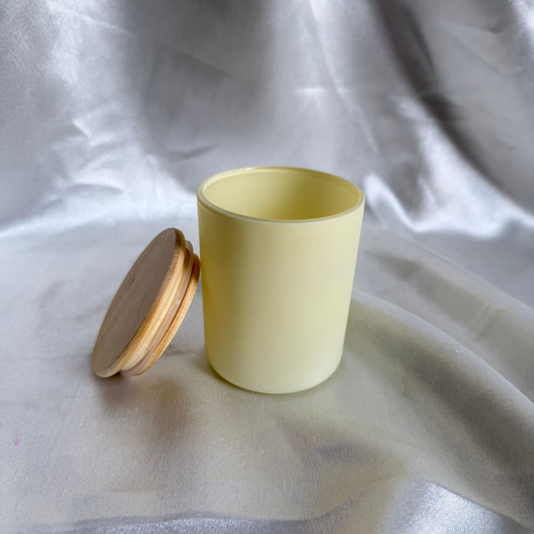 Wooden lid matte milky white jar