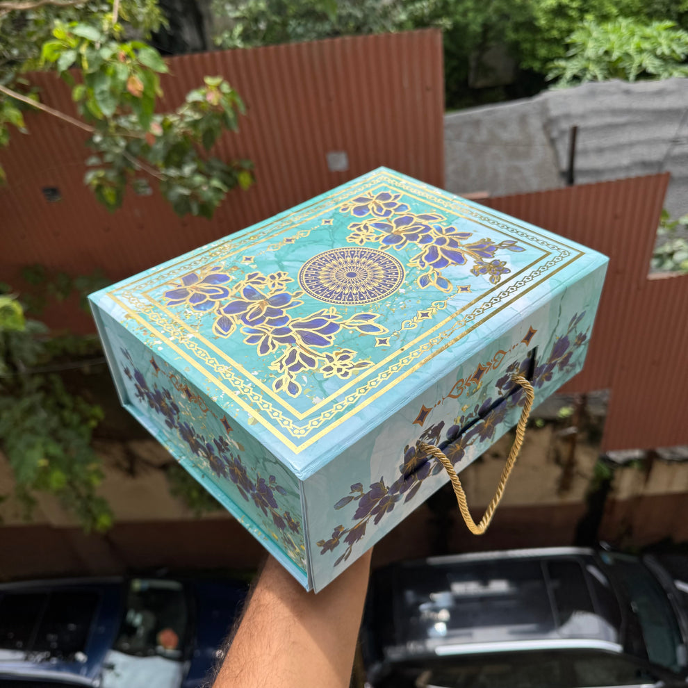 Collapsible hamper box