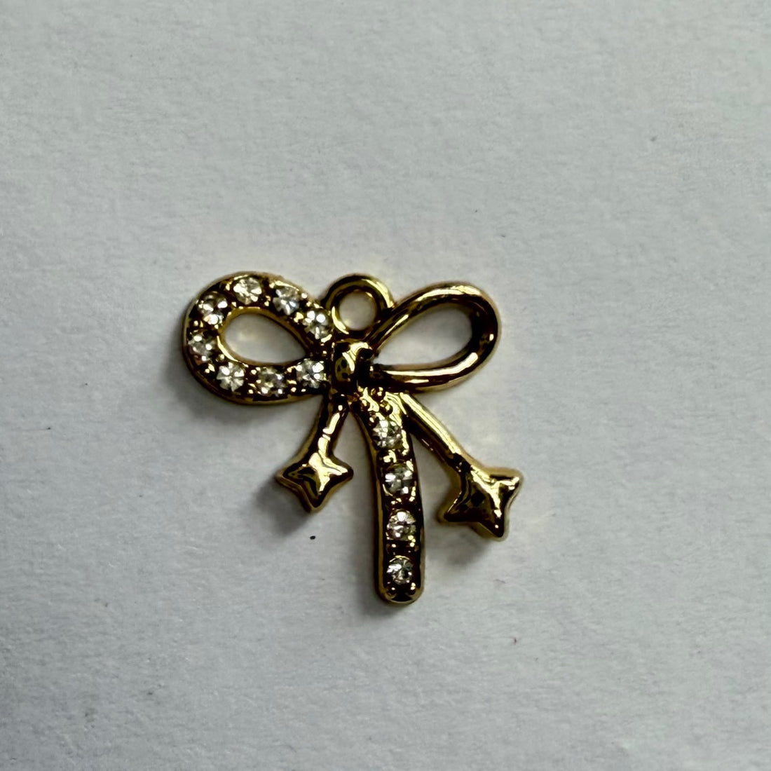 Bow charm 01