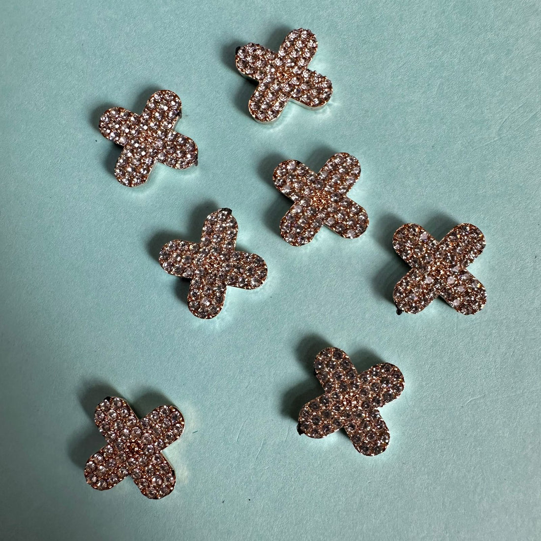 Pearl Embellished broach 009