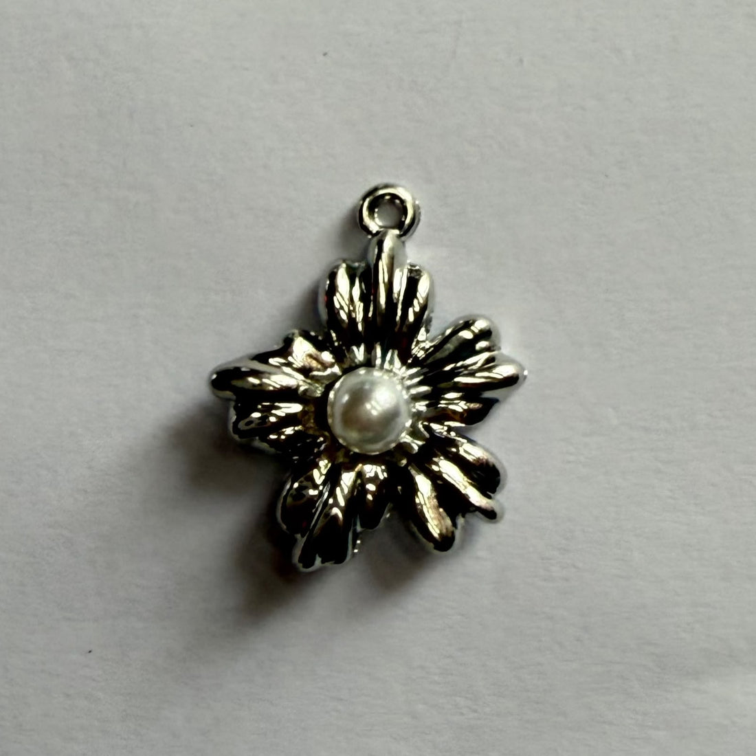 Flower pearl charm
