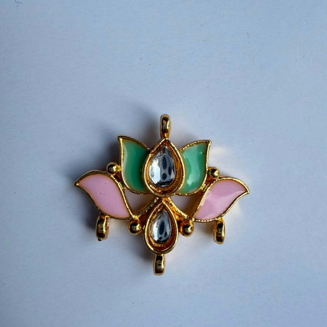Lotus kundan charm 004
