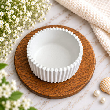 Round candle holder