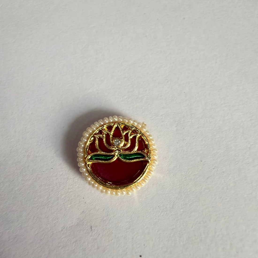 Round Kundan rakhi charm