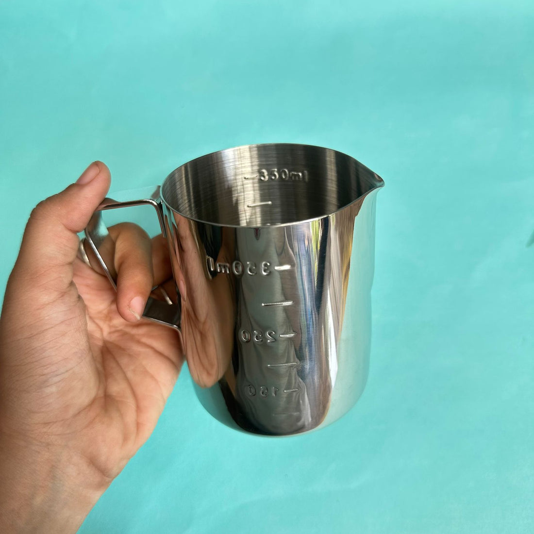 Measuring metal cup 350ml