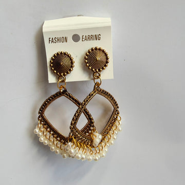 Jumkha base gold square pearl
