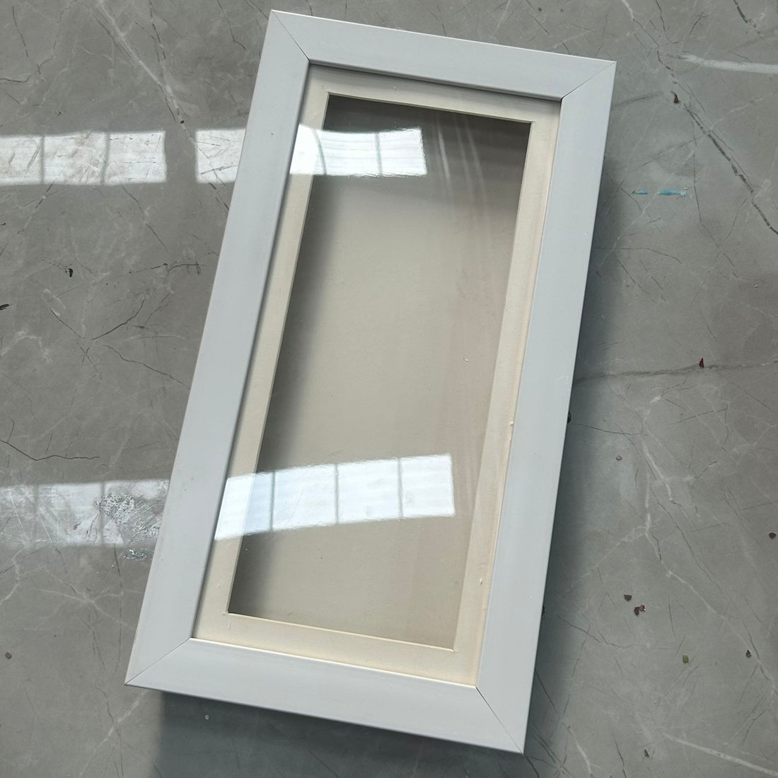 Rectangle shadow frame