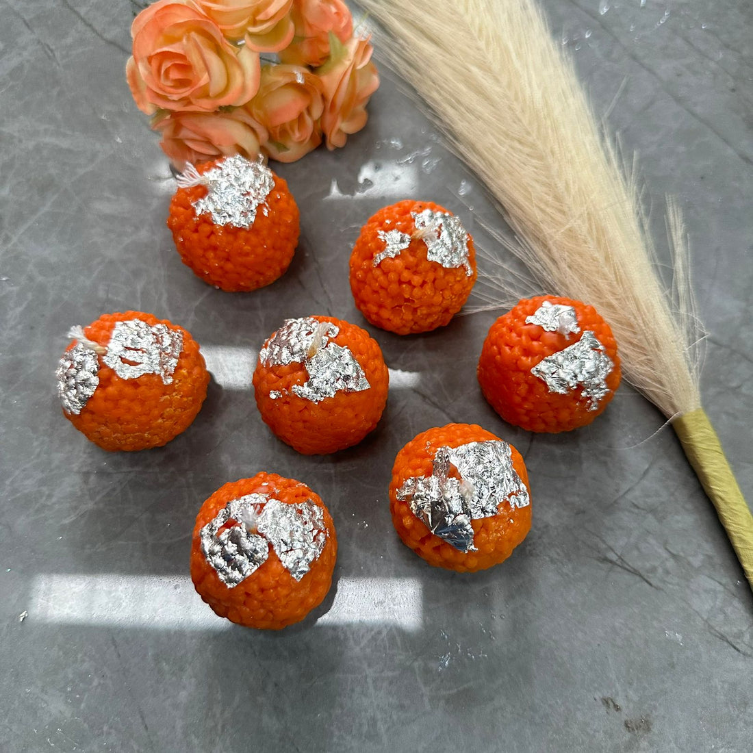 Motichur laddu candle