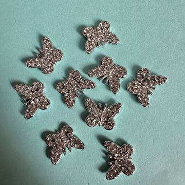 Silver Pearl Embellished broach 013