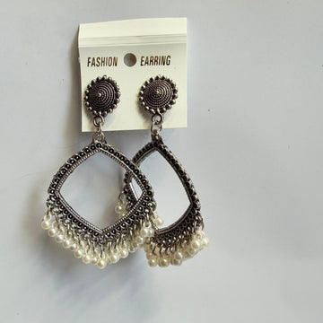 Jumkha base silver square pearl
