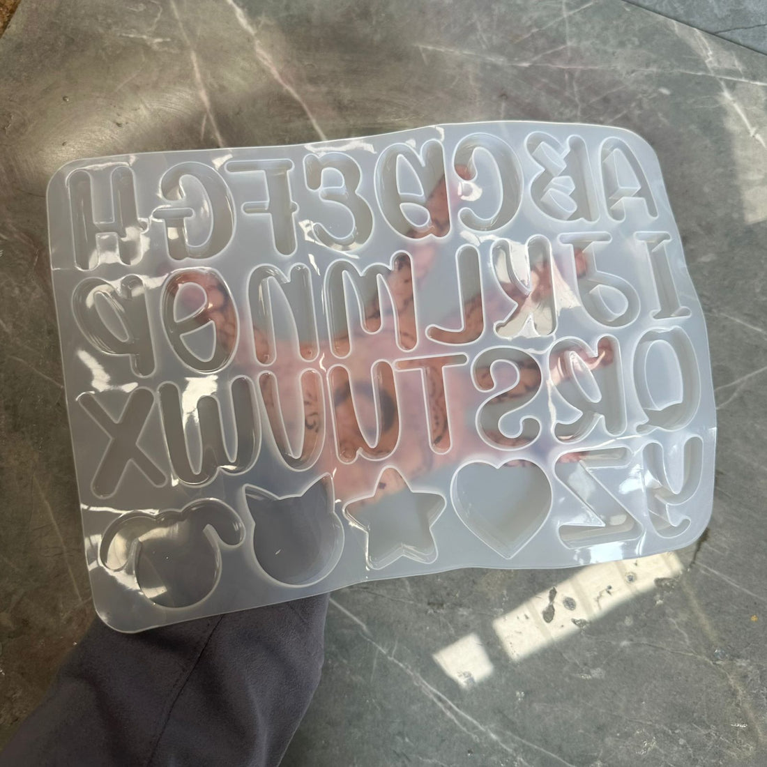 Finyoffiy alphabet mould