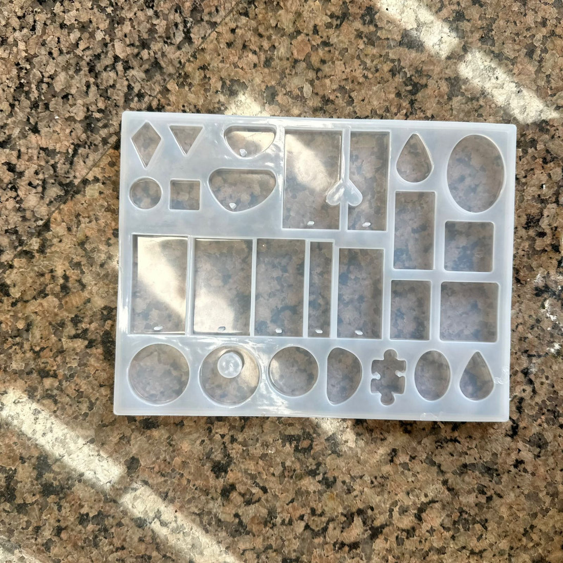 26 in 1 puzzle jewellery mould