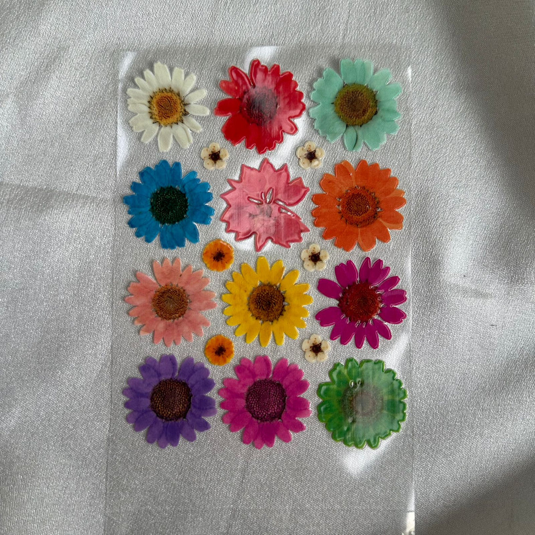 Multi daisy flower peel off sticker