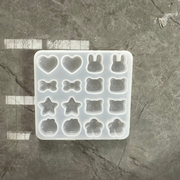 16 in 1 charm mould