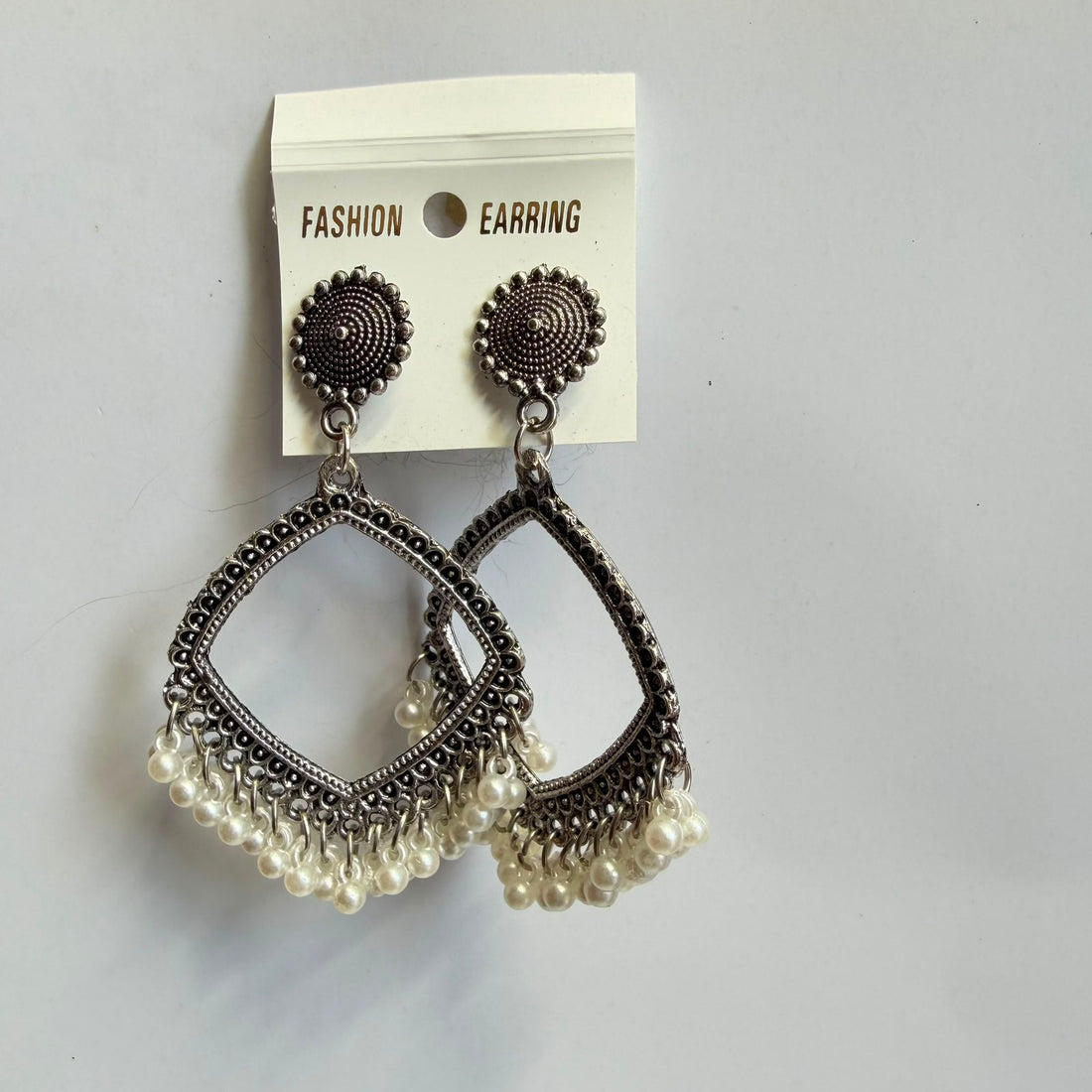 Jumkha base silver square pearl
