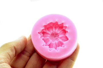 Chrysanthemum flower candle mould