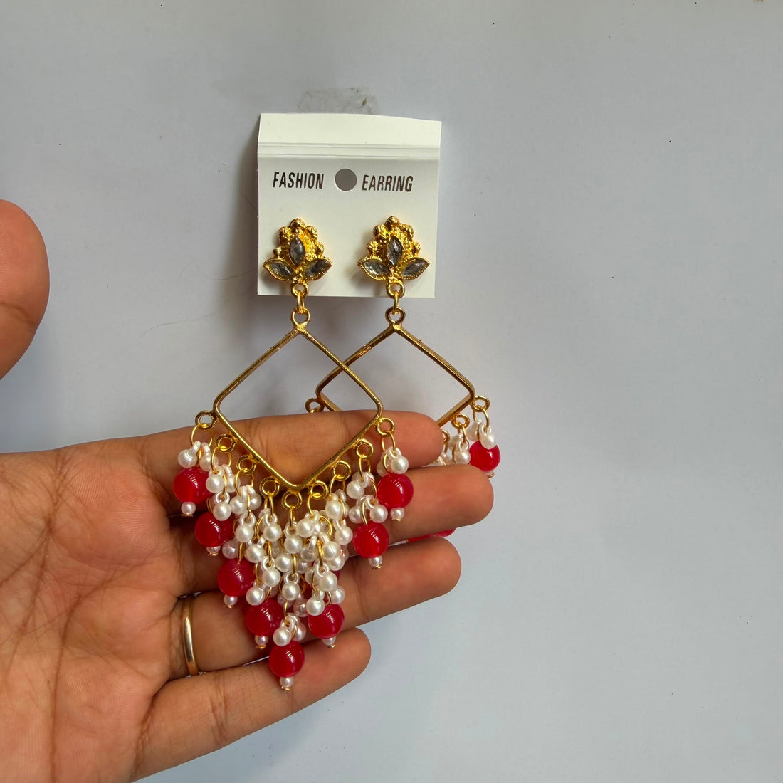 Chandbali jumkha base red