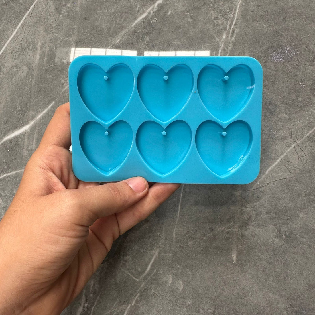 6 in 1 heart keychain mould