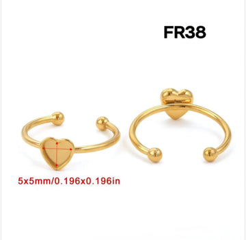 Bezel ring gold heart