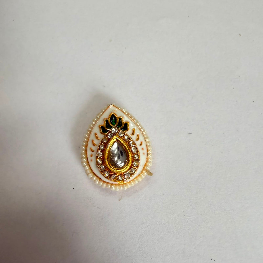 Rakhi drop kundan charm A