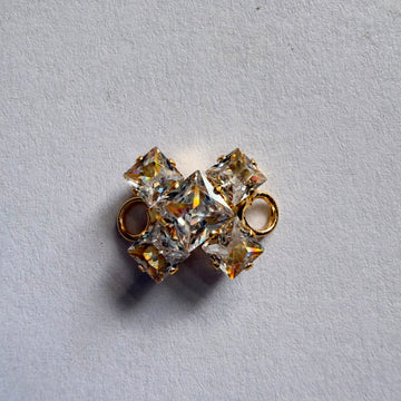Rakhi diamond charm 432