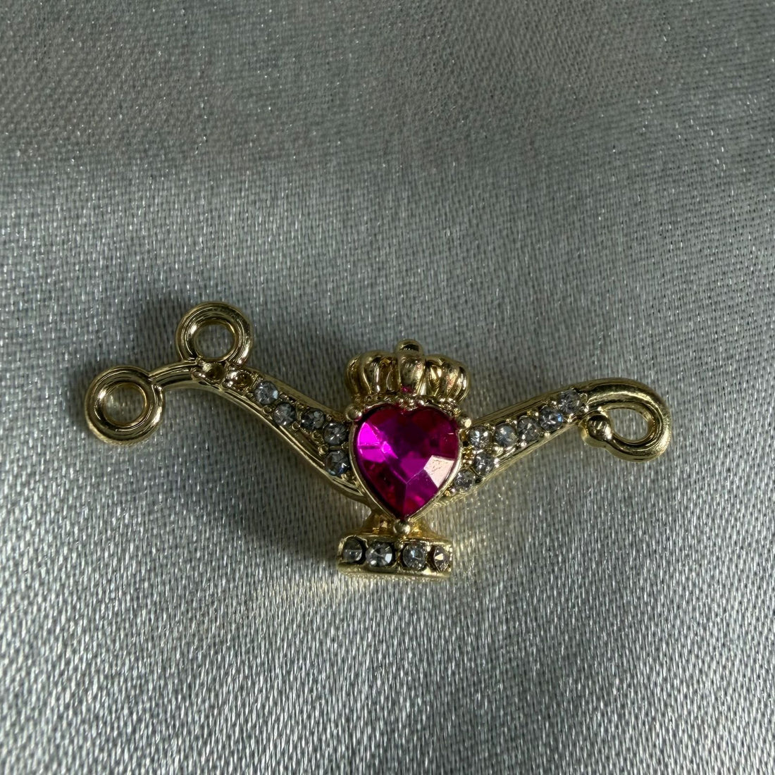Crown heart magic gin charm