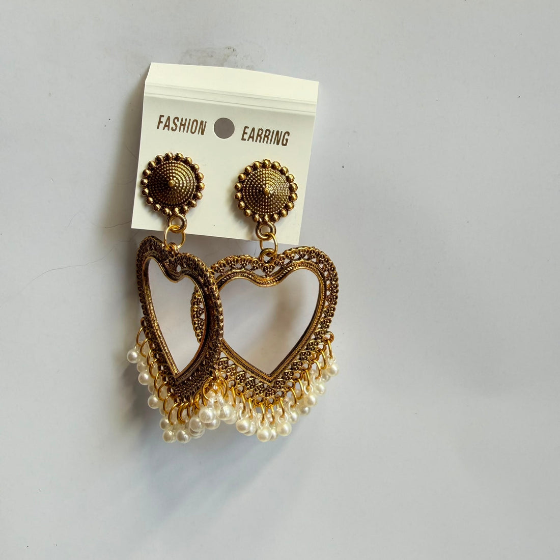 Jumkha base gold heart pearl