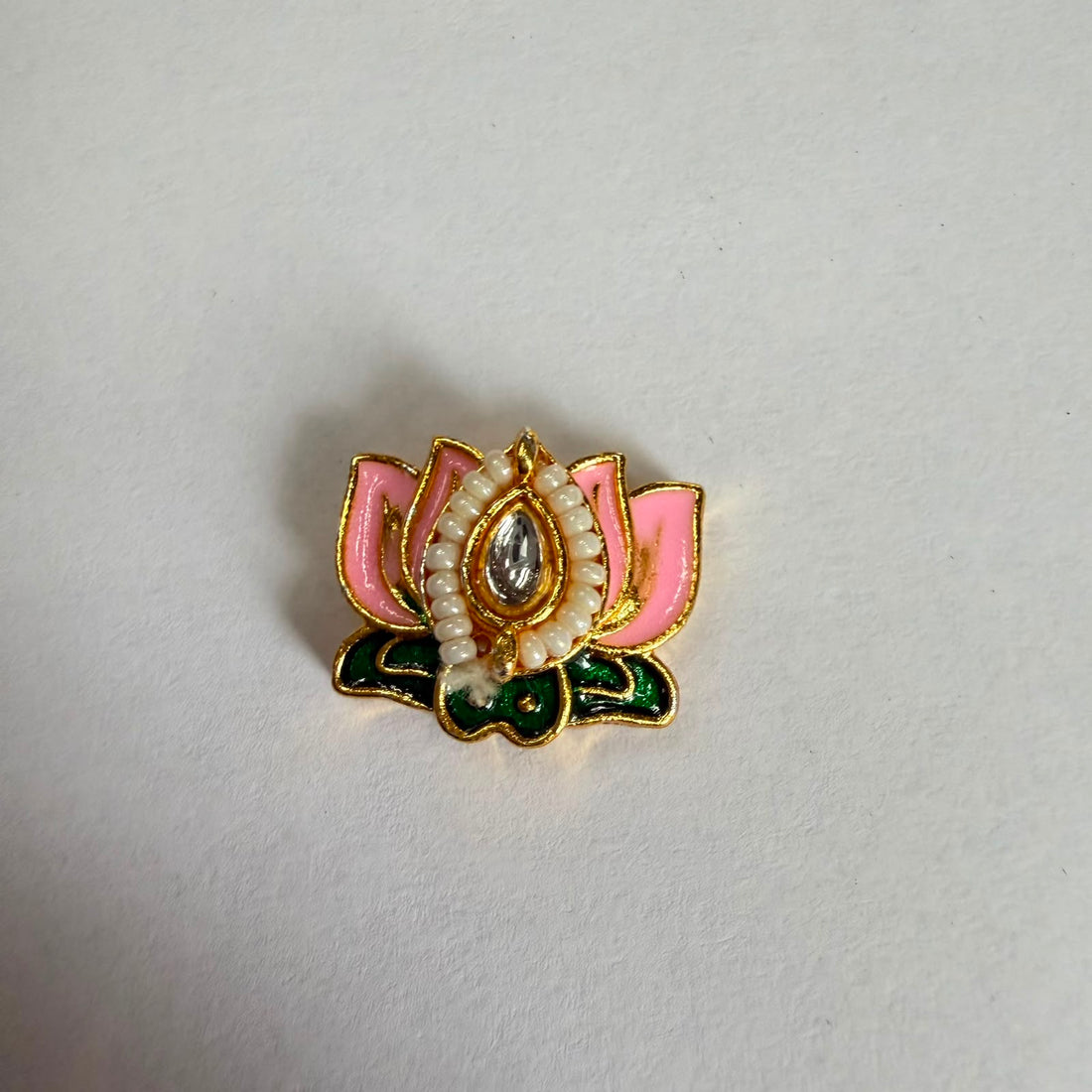 Lotus kundan charm 010