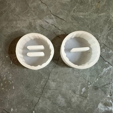 Ring holder mould agate round set of 2