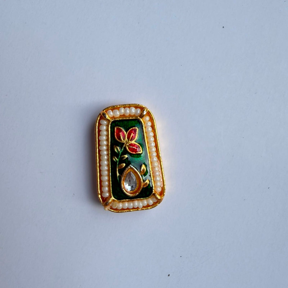 Kundan rectangle charm