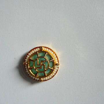Round Kundan rakhi charm 003