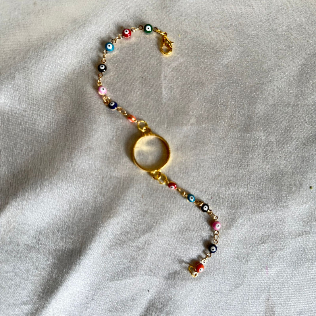 Rakhi bezel bracelet 005