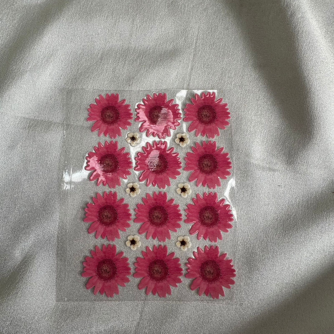 Hot pink daisy flower peel off sticker