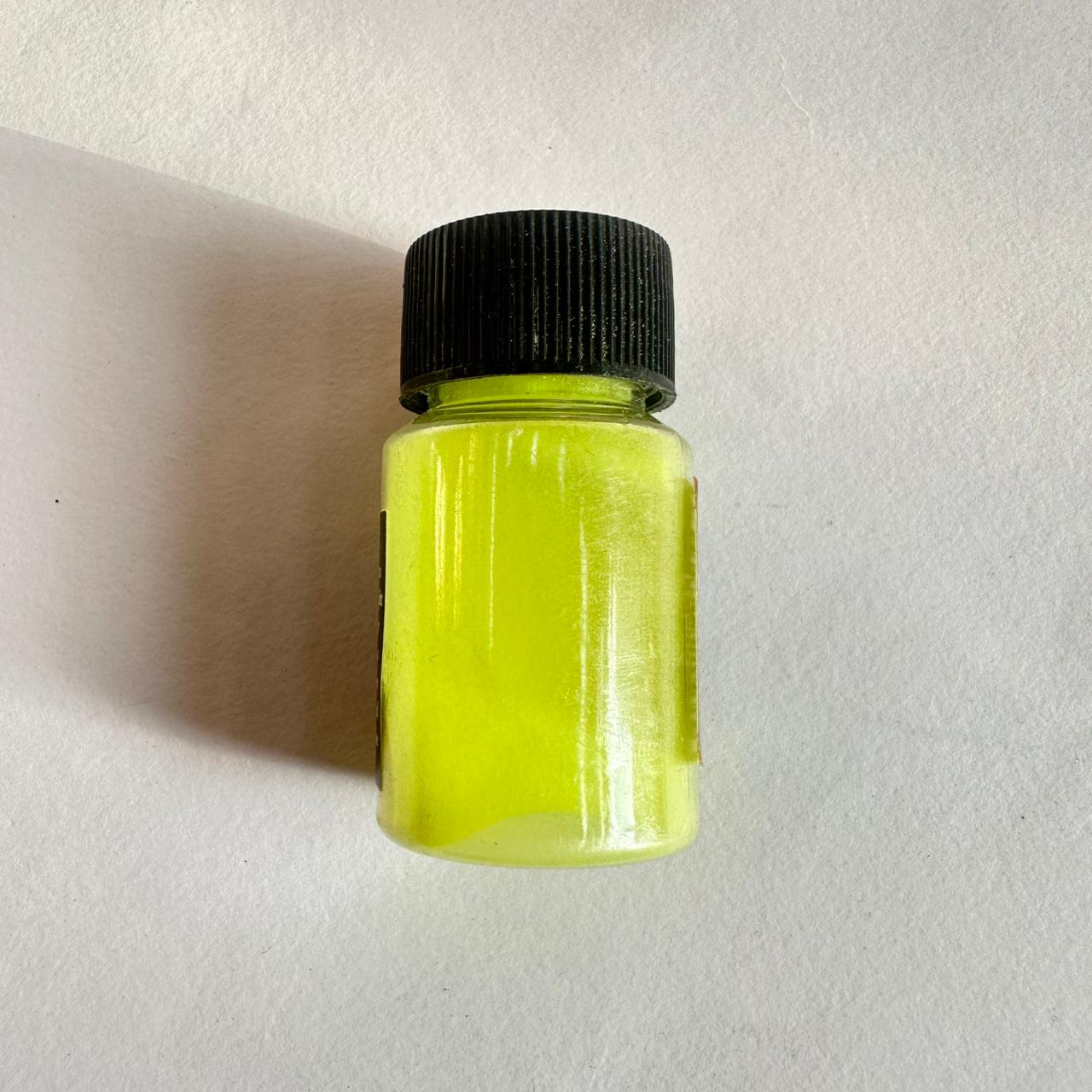 Yellow glow in dark pigment