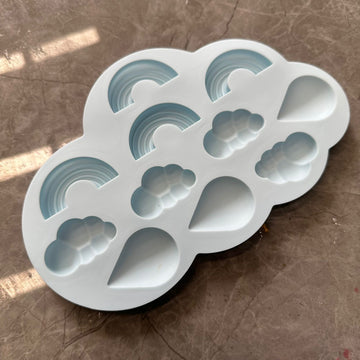 Blue rainbow cloud mould