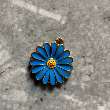 Dark blue daisy charm