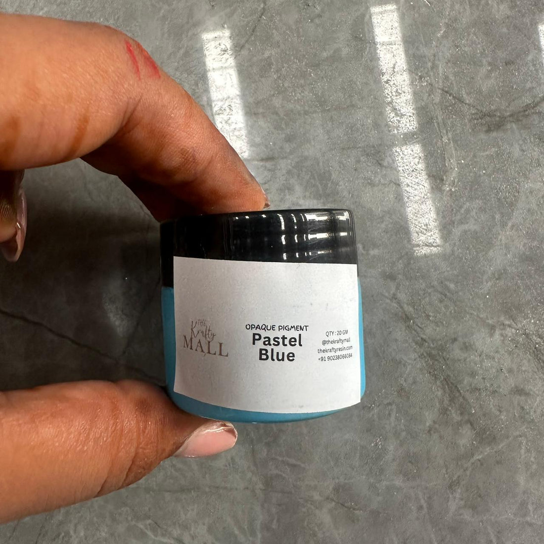 Pastel blue opaque pigment