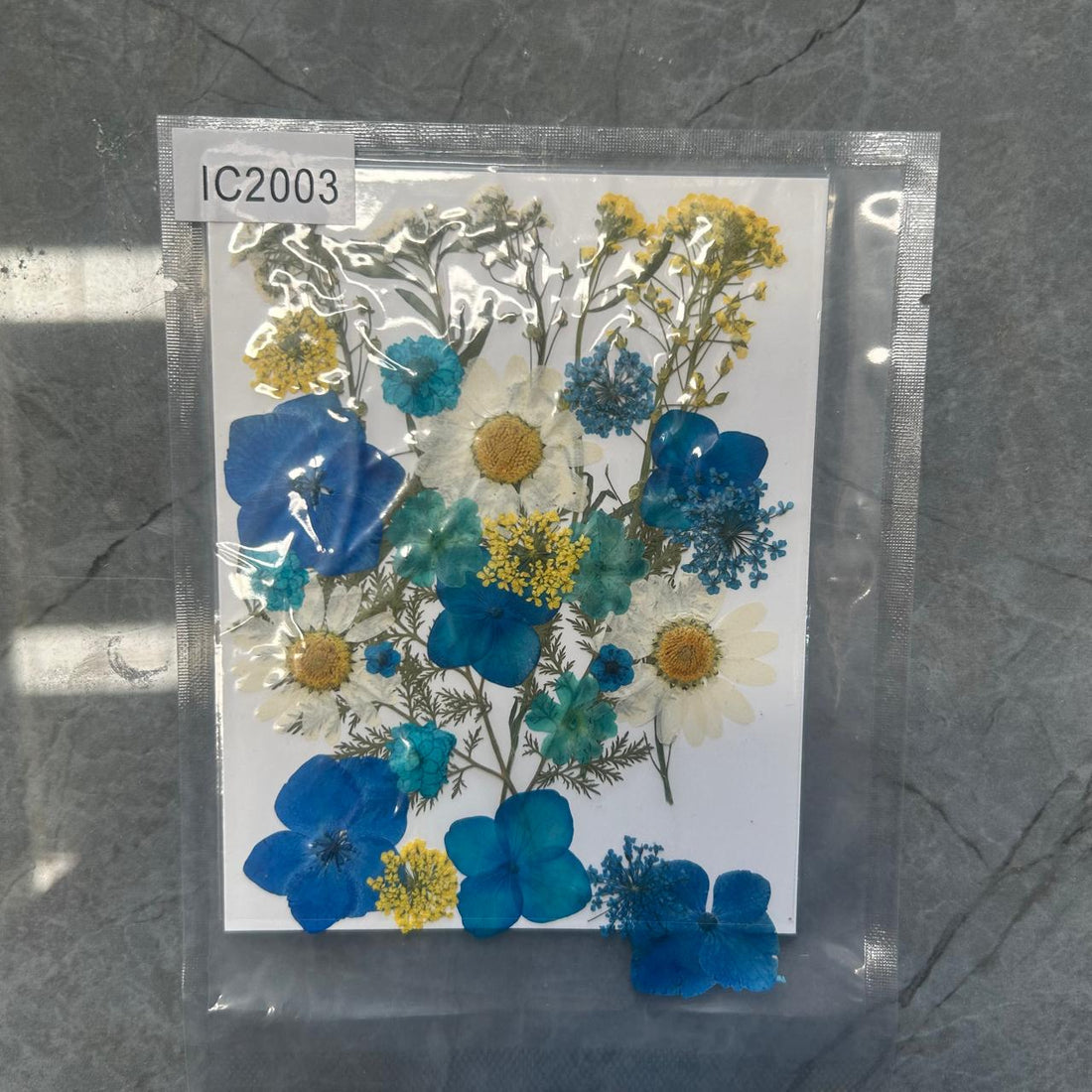 Dry flower pack blue