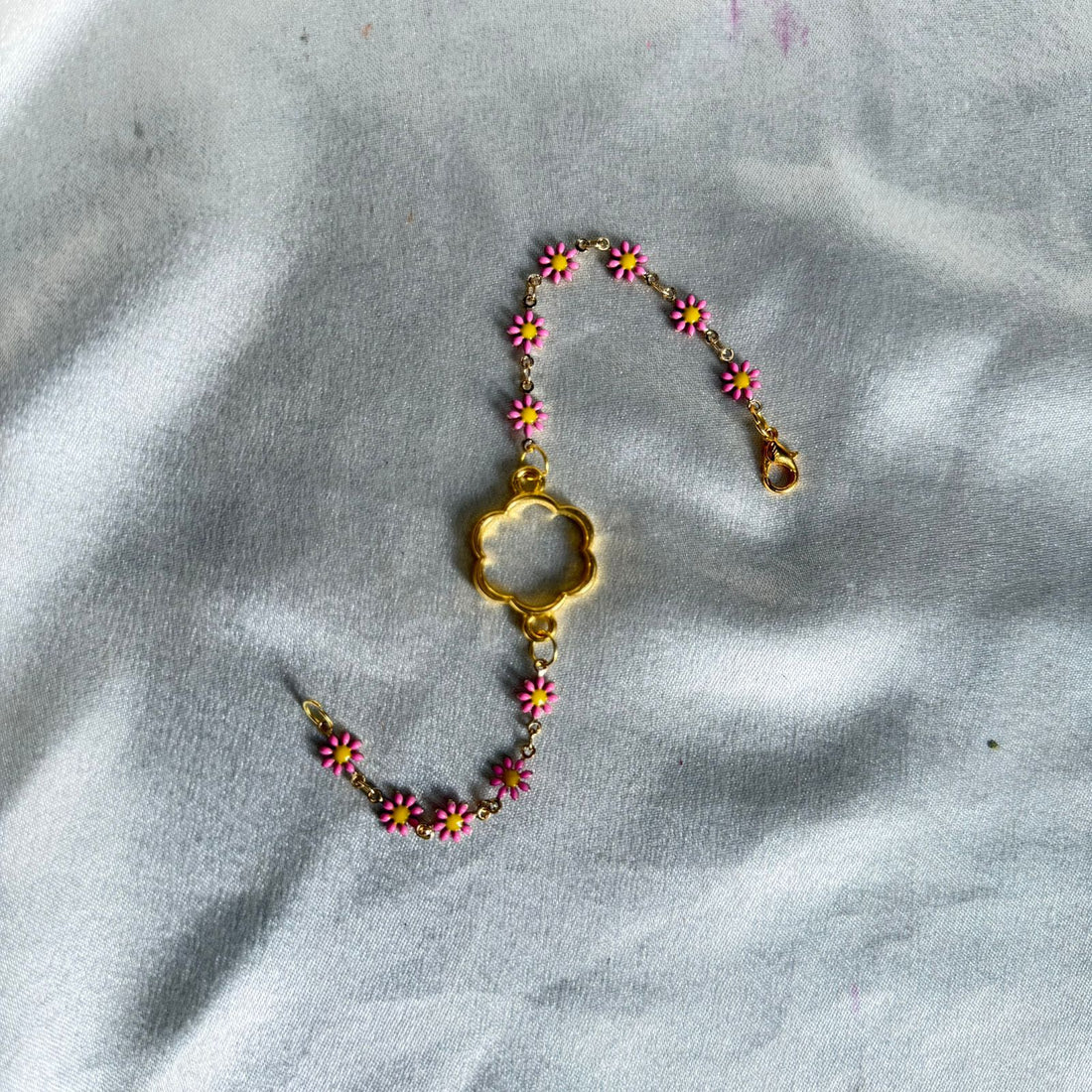 Rakhi bezel bracelet 004