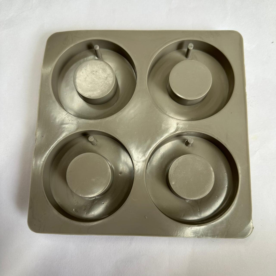 4 Cavity round Soap & Aromatiser Mould