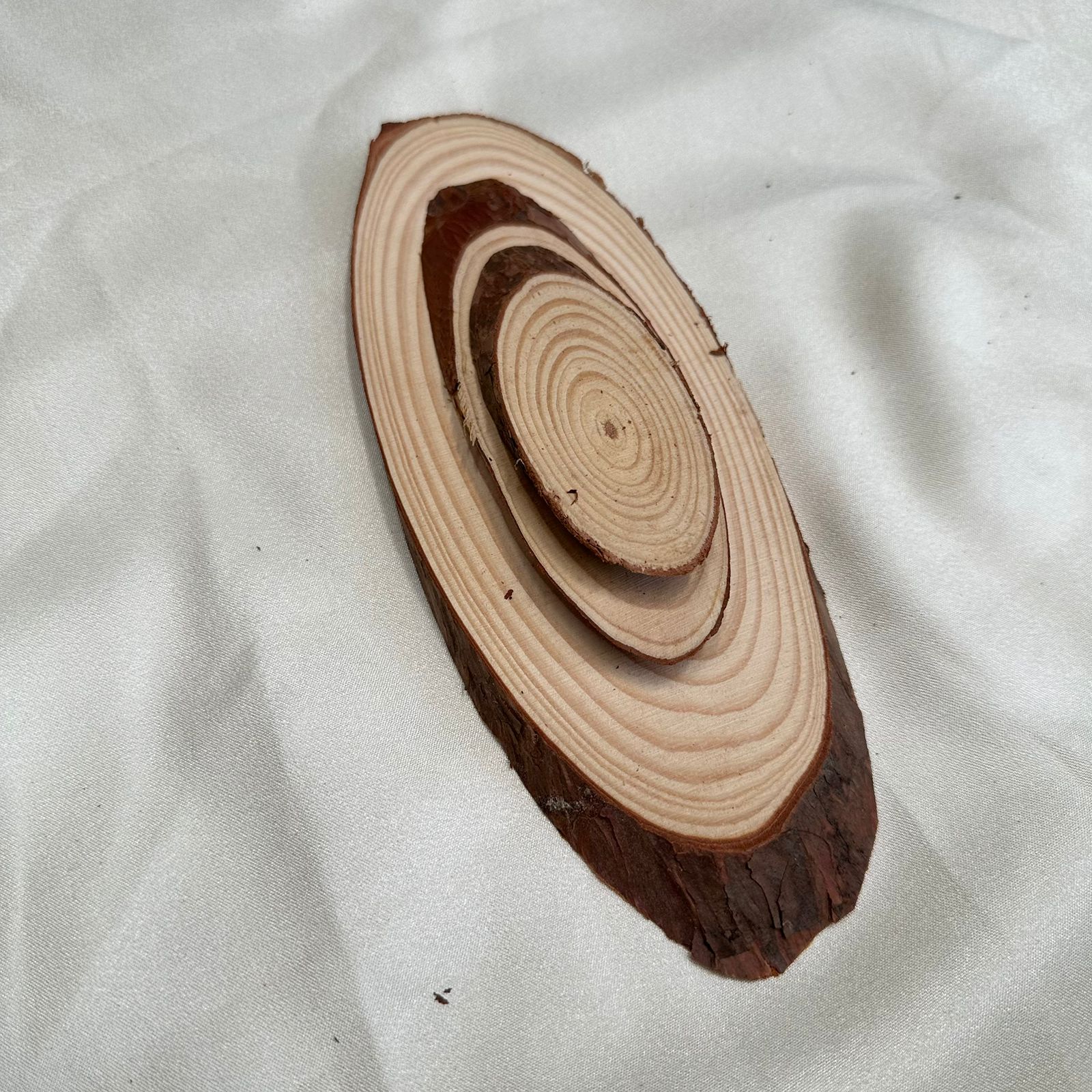 Oval Natural wood base