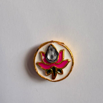 Lotus kundan charm round